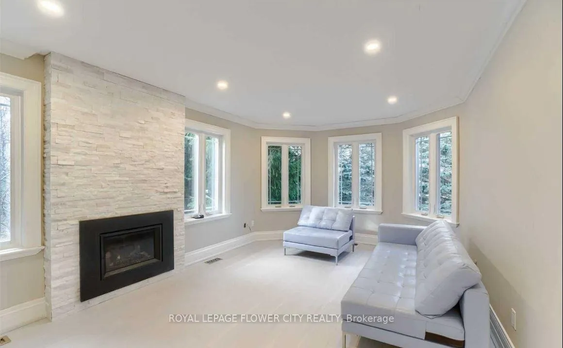 Photo 15 of 27 McCauley Drive, Caledon, Rural Caledon — HOMEH