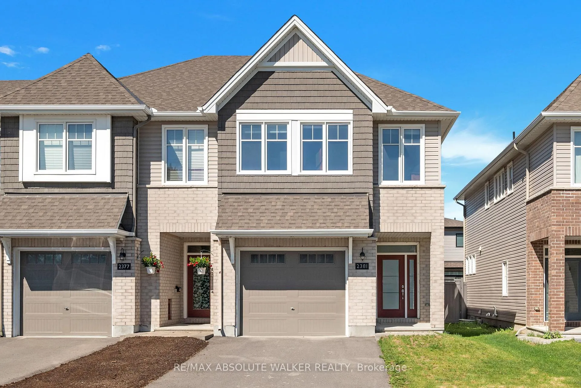 Front of 2381 Goldhawk Drive