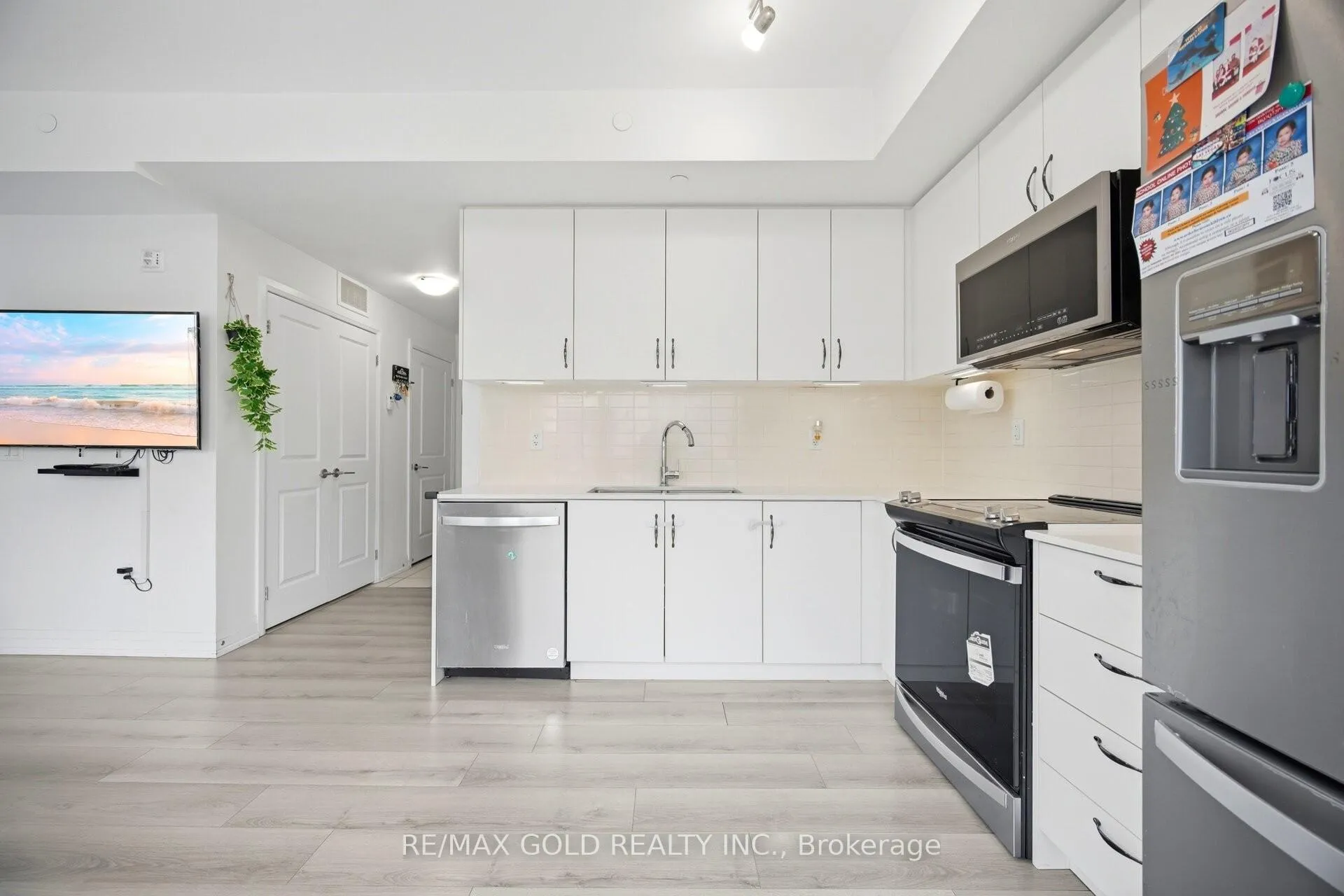 Photo 9 of Unit 346, 75 Attmar Drive, Brampton, Bram East — HOMEH