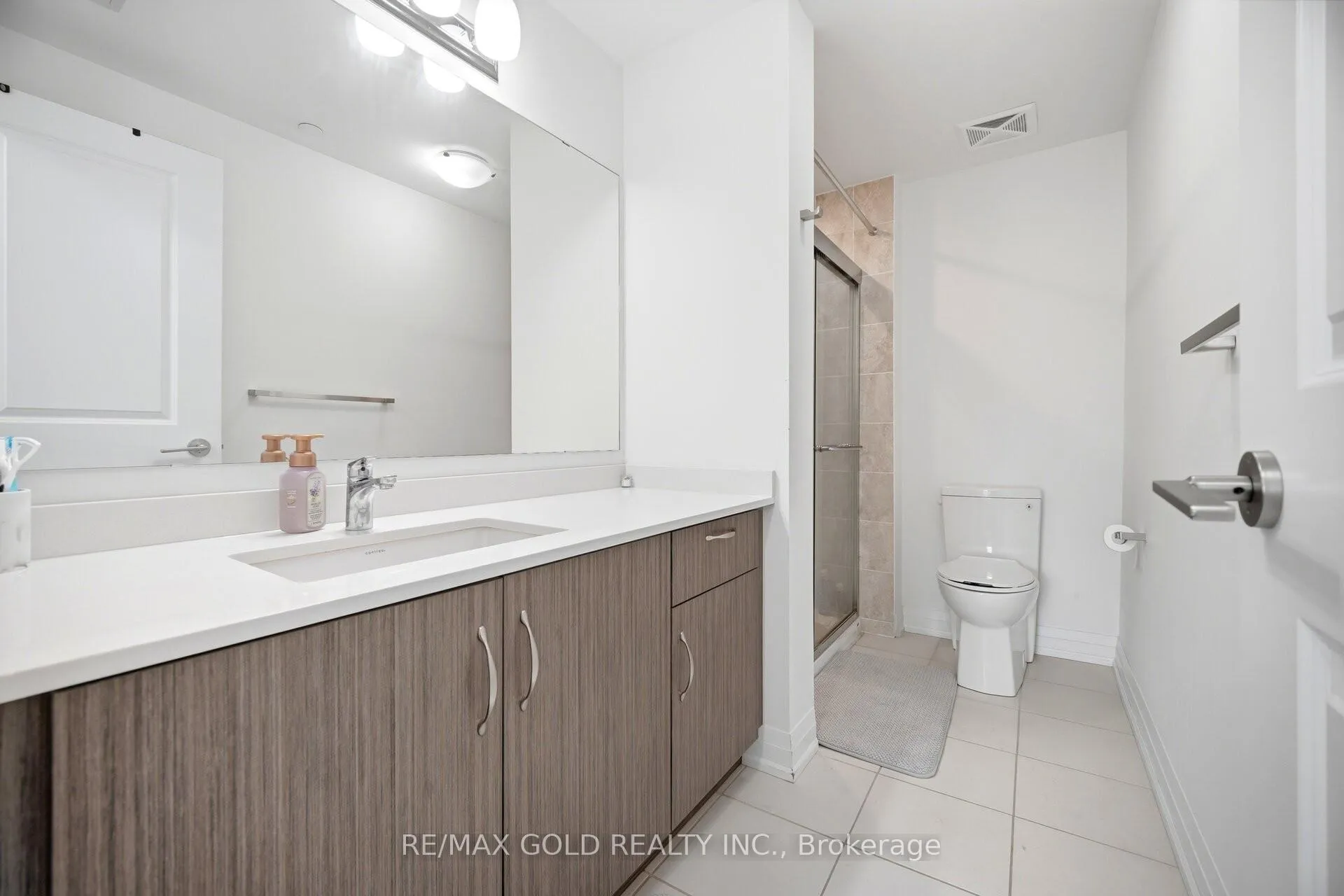 Photo 14 of Unit 346, 75 Attmar Drive, Brampton, Bram East — HOMEH