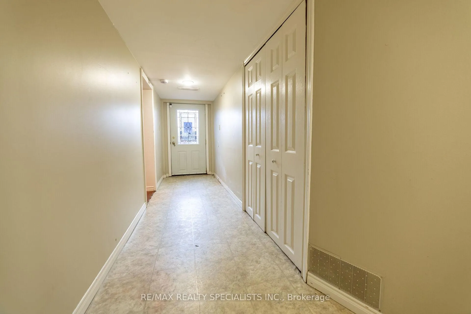Photo 18 of 70 Bythia Street, Orangeville — HOMEH