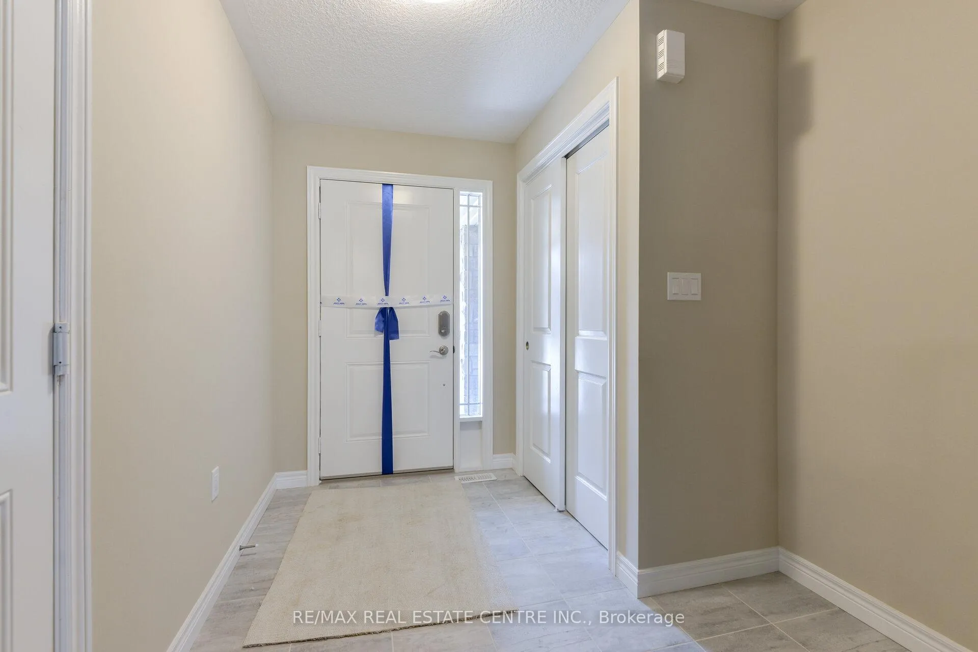 Photo 5 of 44 Cittadella Boulevard, Hamilton, Hannon — HOMEH