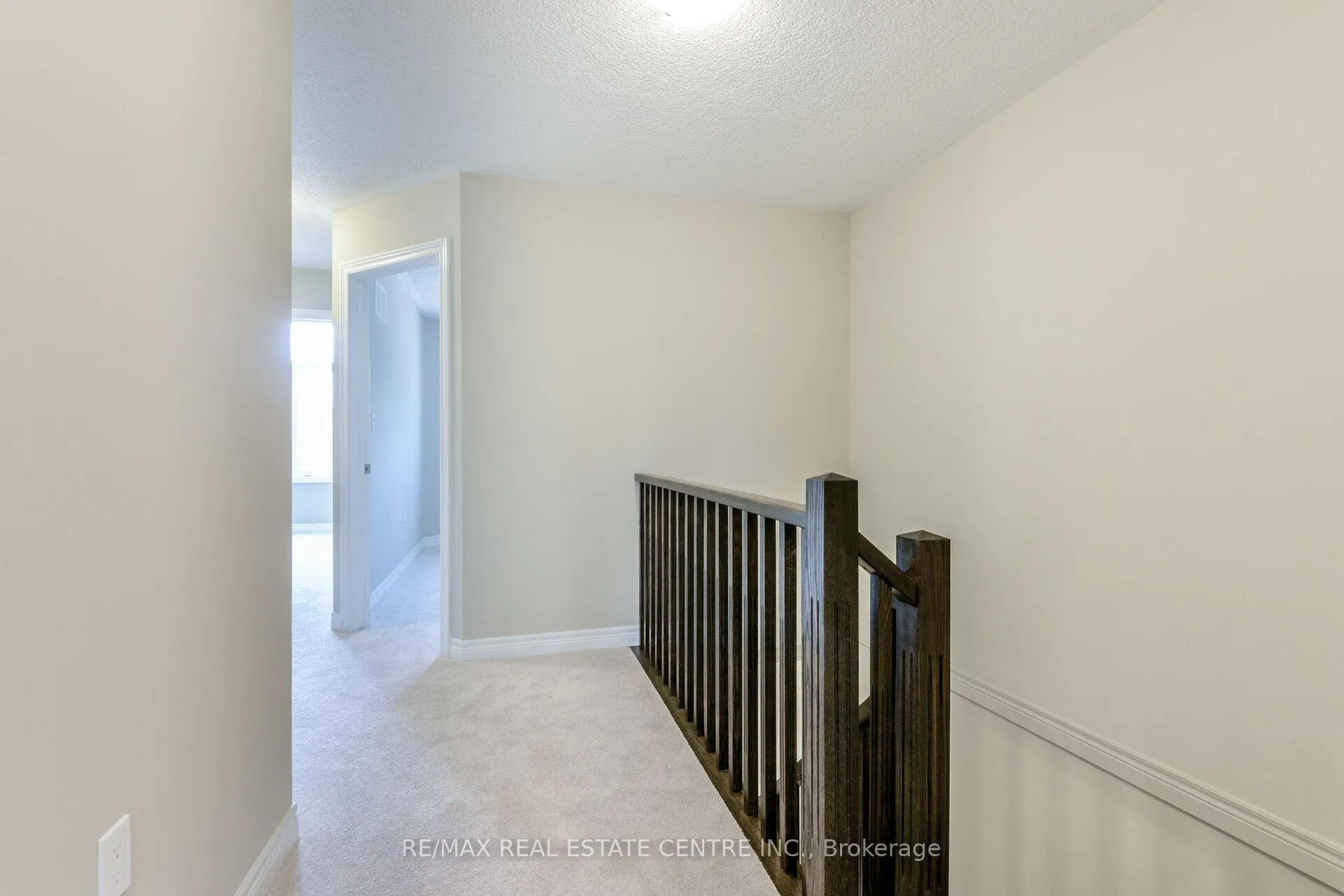 Photo 15 of 44 Cittadella Boulevard, Hamilton, Hannon — HOMEH