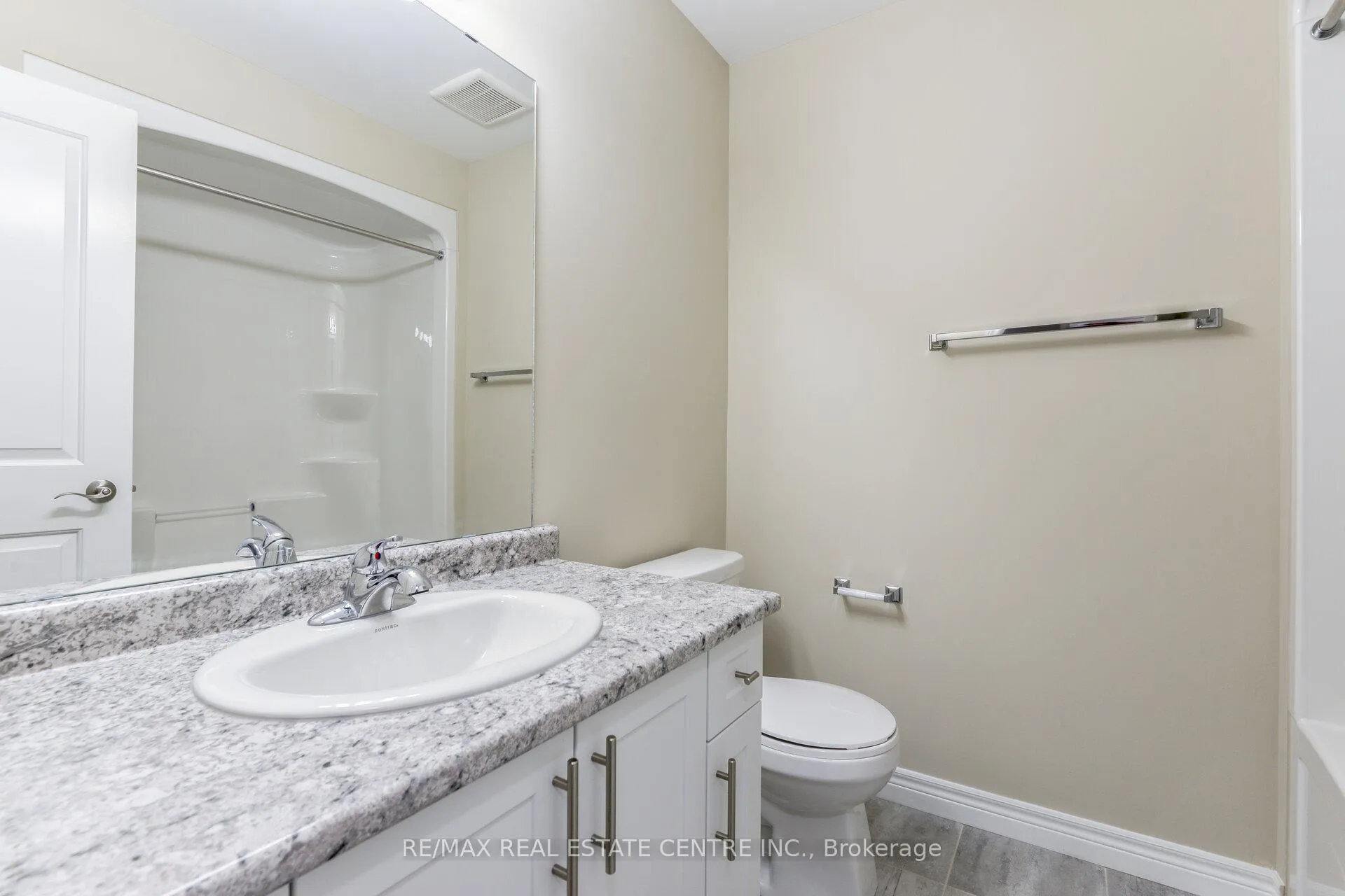Photo 22 of 44 Cittadella Boulevard, Hamilton, Hannon — HOMEH