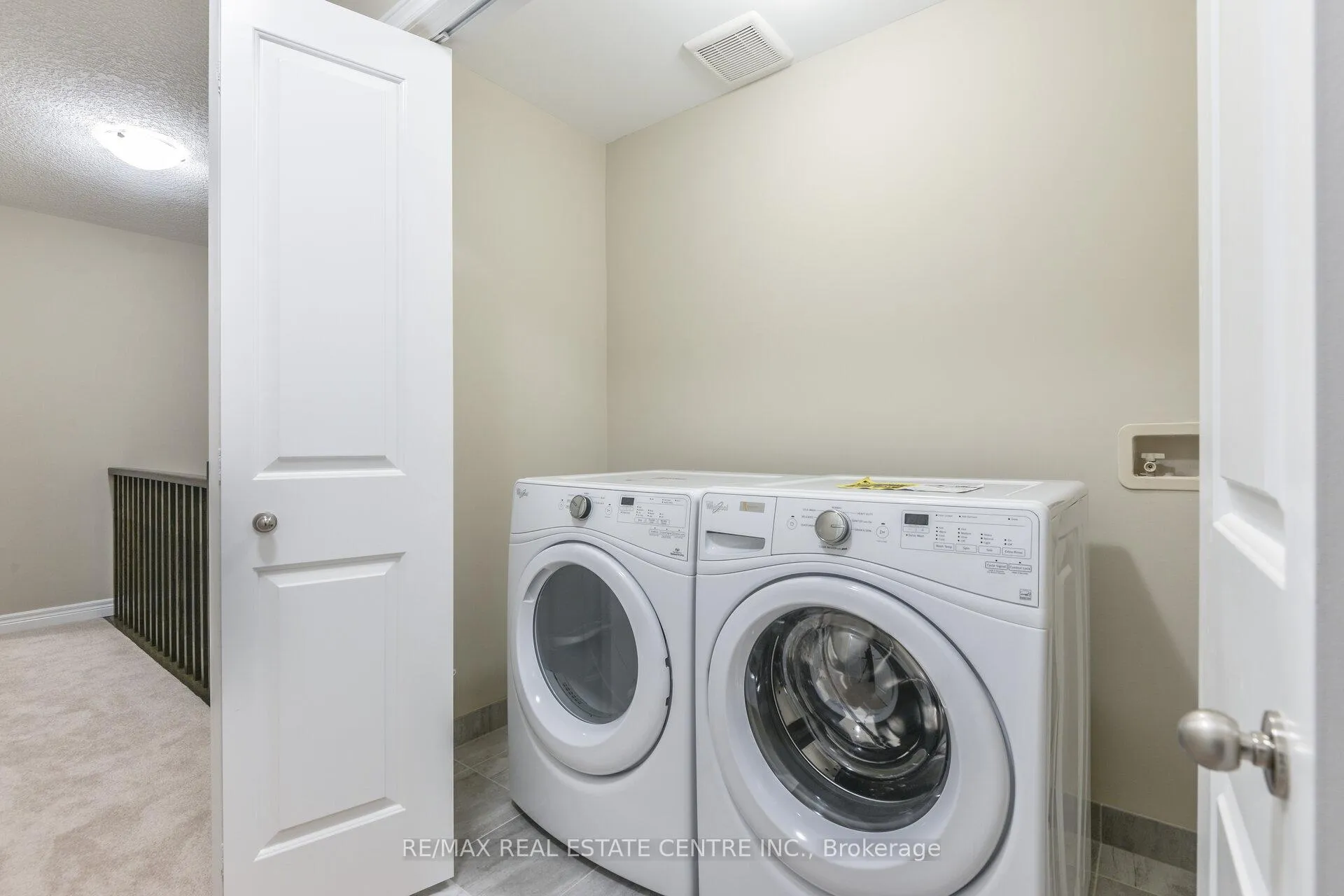 Photo 23 of 44 Cittadella Boulevard, Hamilton, Hannon — HOMEH