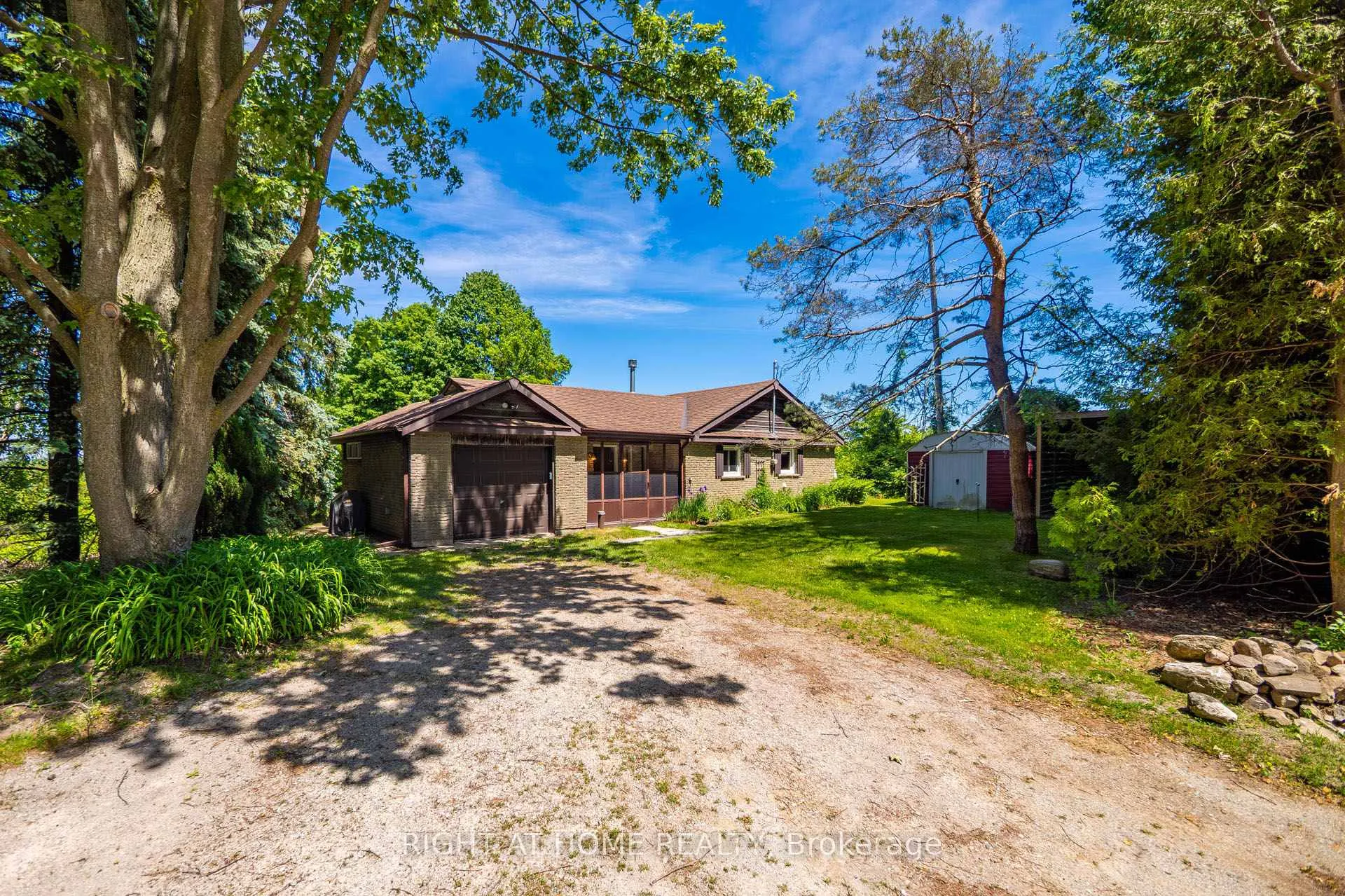 Photo 4 of 12815 Dublin Line, Halton Hills, Rural Halton Hills — HOMEH