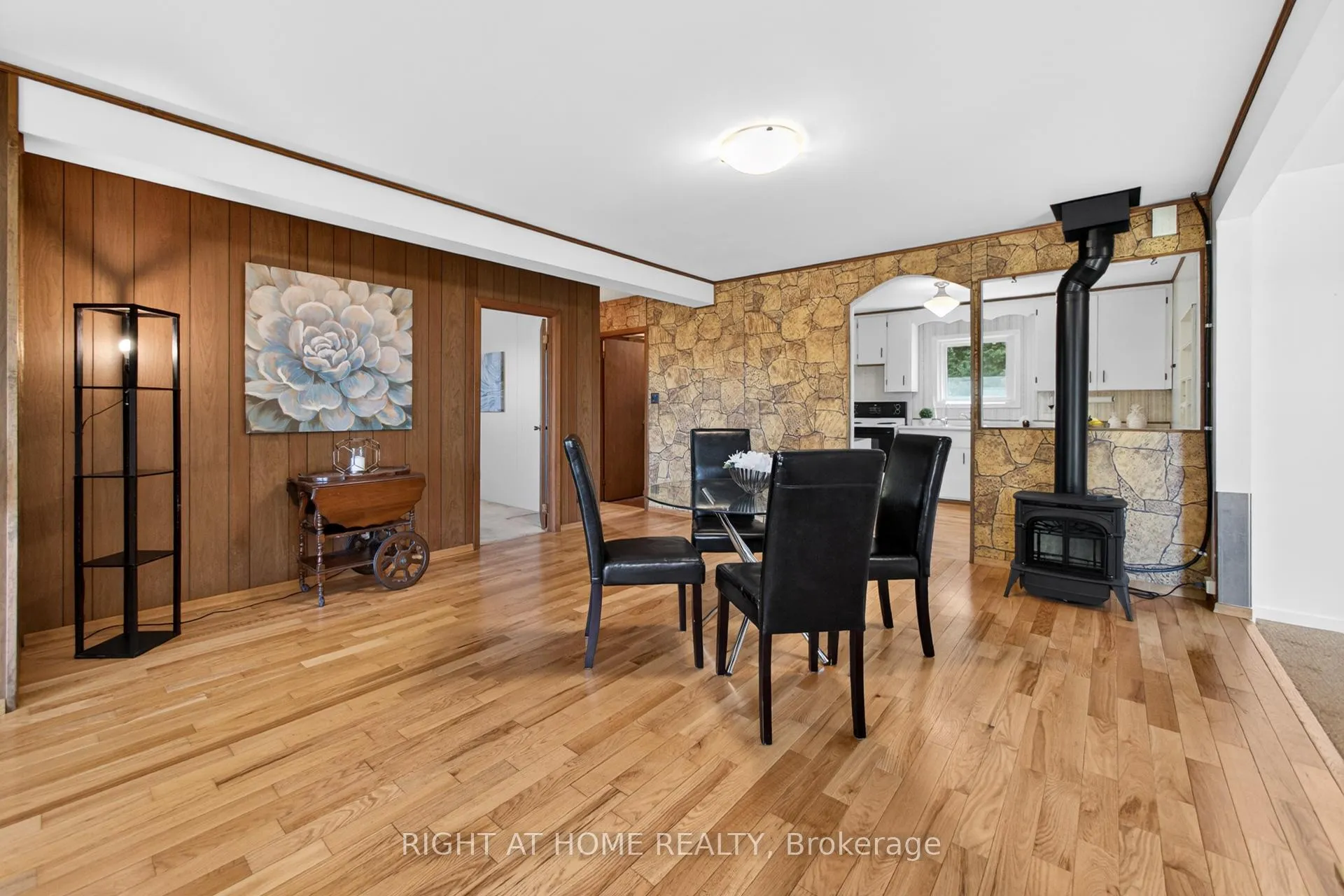 Photo 14 of 12815 Dublin Line, Halton Hills, Rural Halton Hills — HOMEH