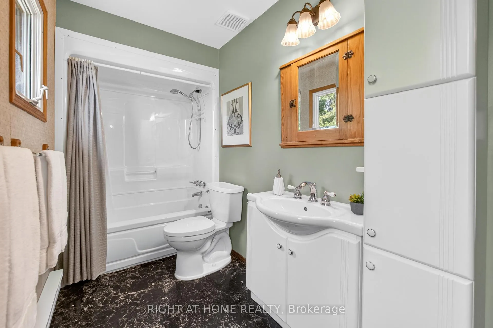 Photo 26 of 12815 Dublin Line, Halton Hills, Rural Halton Hills — HOMEH