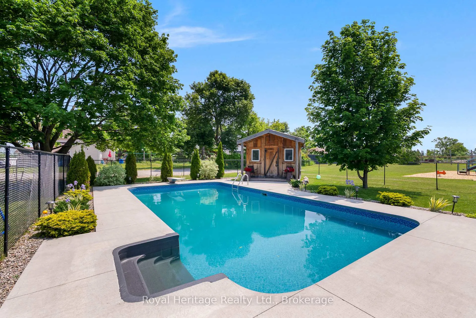 Photo 2 of 29 Thurston Street, Kawartha Lakes, Verulam — HOMEH