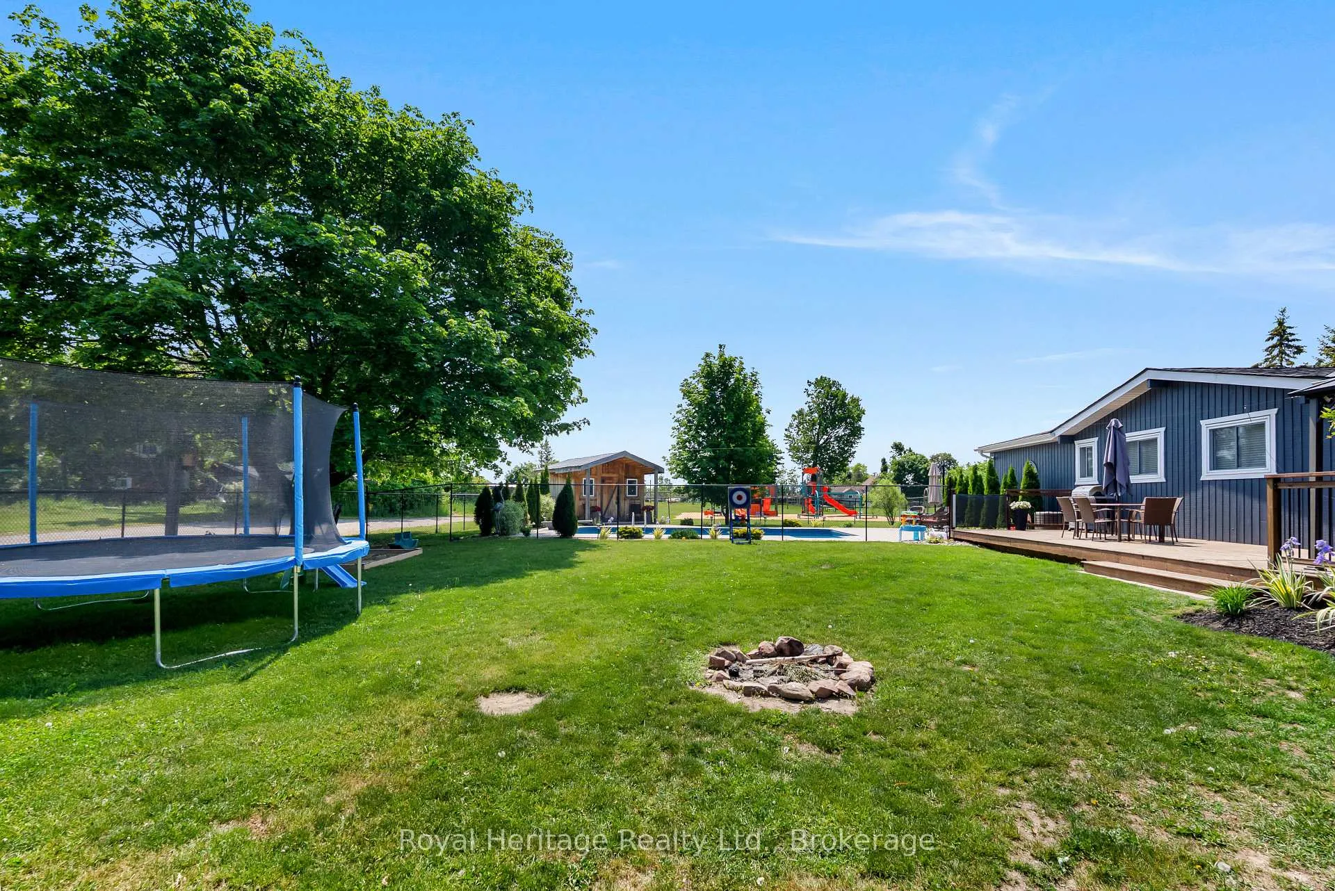 Photo 42 of 29 Thurston Street, Kawartha Lakes, Verulam — HOMEH