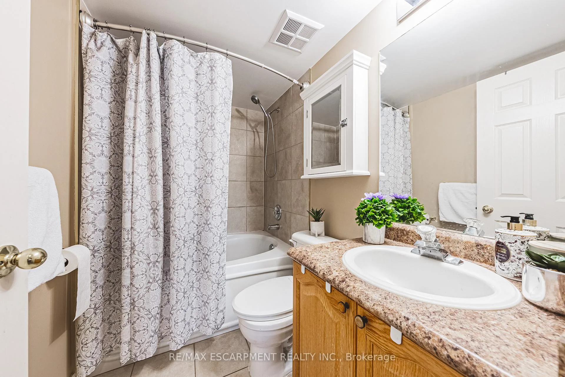 Photo 26 of Unit 308, 990 Golf Links Road, Hamilton, Meadowlands — HOMEH