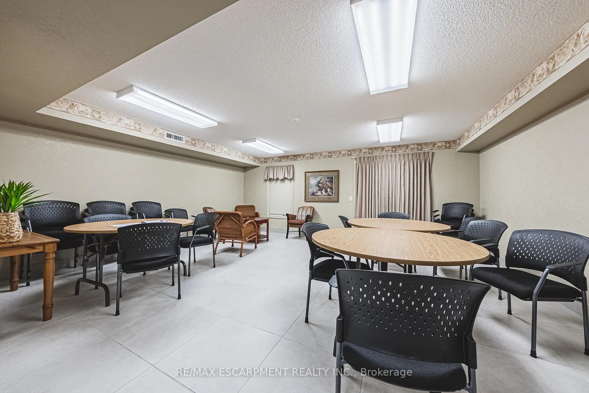 Photo 30 of Unit 308, 990 Golf Links Road, Hamilton, Meadowlands — HOMEH
