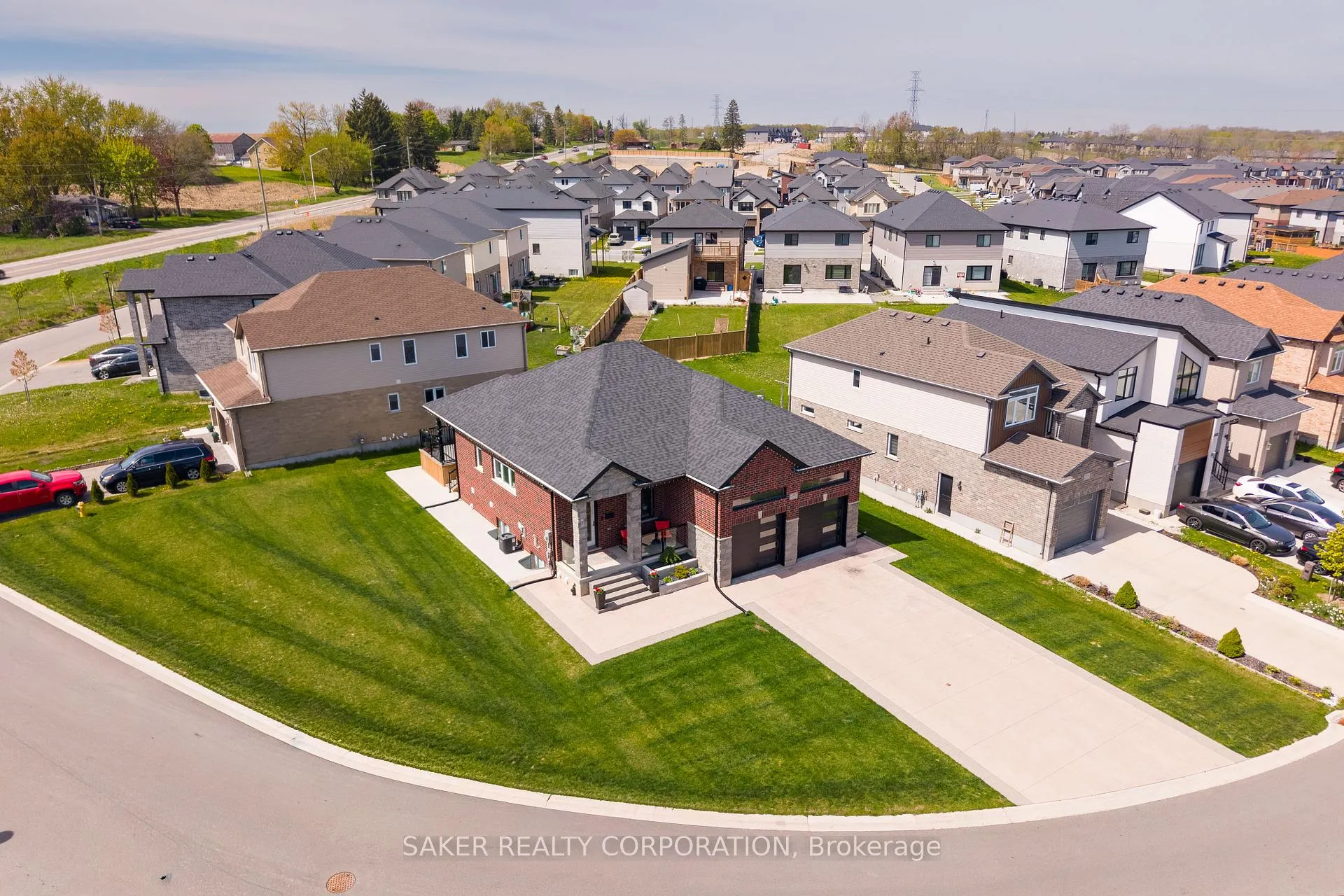 Photo 2 of 2980 Doyle Drive, London, South U — HOMEH