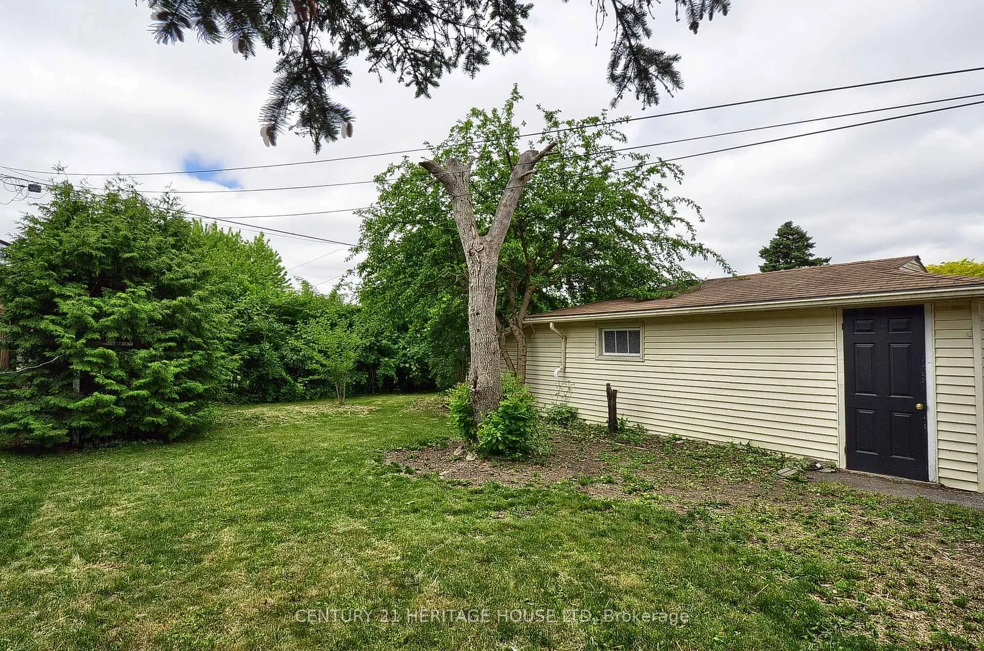 Photo 31 of 75 Olympic Drive, Kitchener — HOMEH