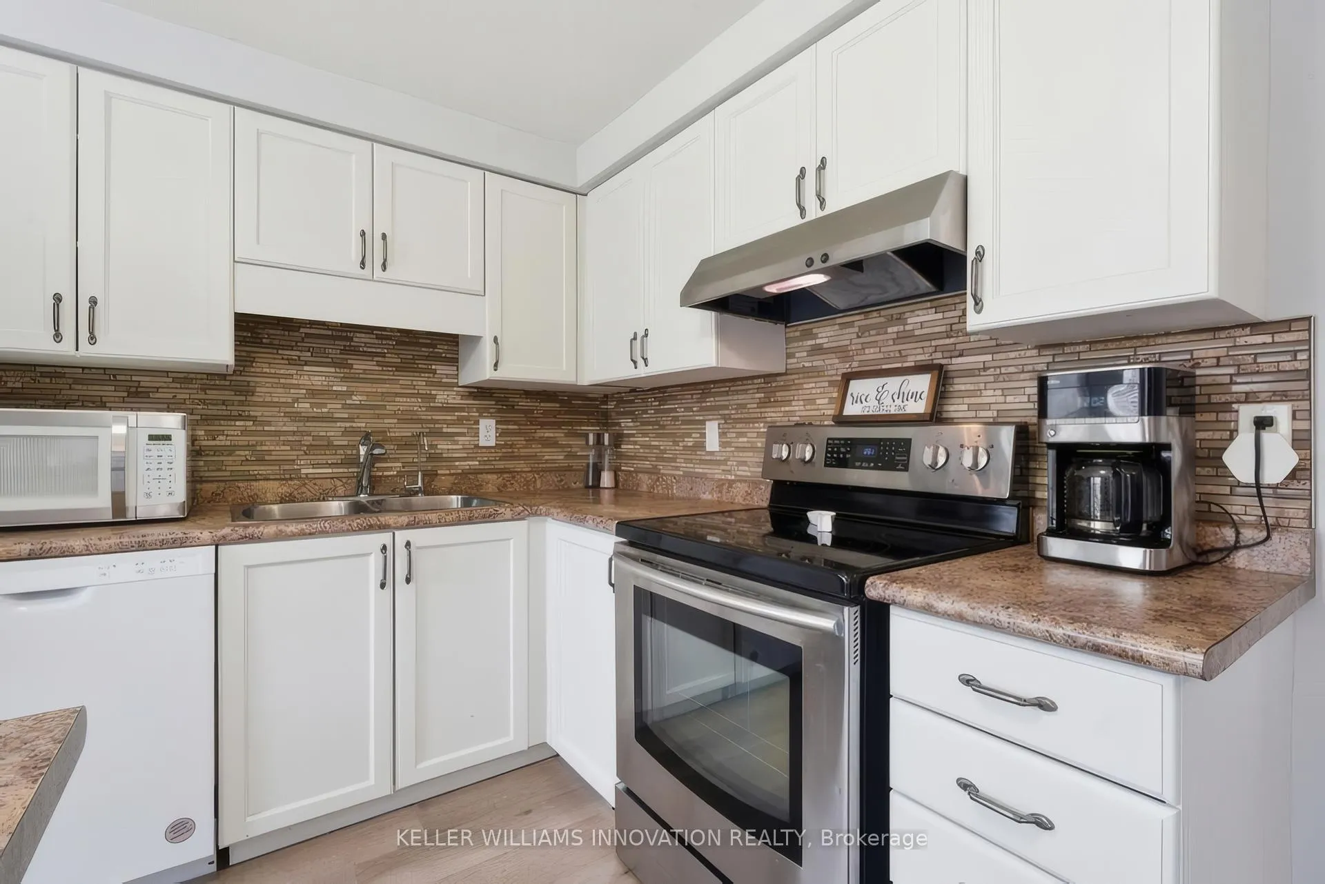Photo 8 of 27 Madeleine Street, Kitchener — HOMEH