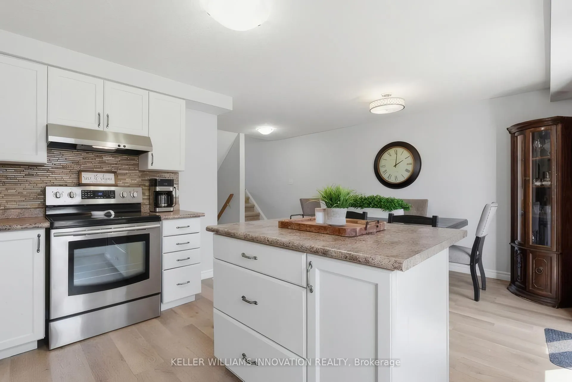 Photo 10 of 27 Madeleine Street, Kitchener — HOMEH