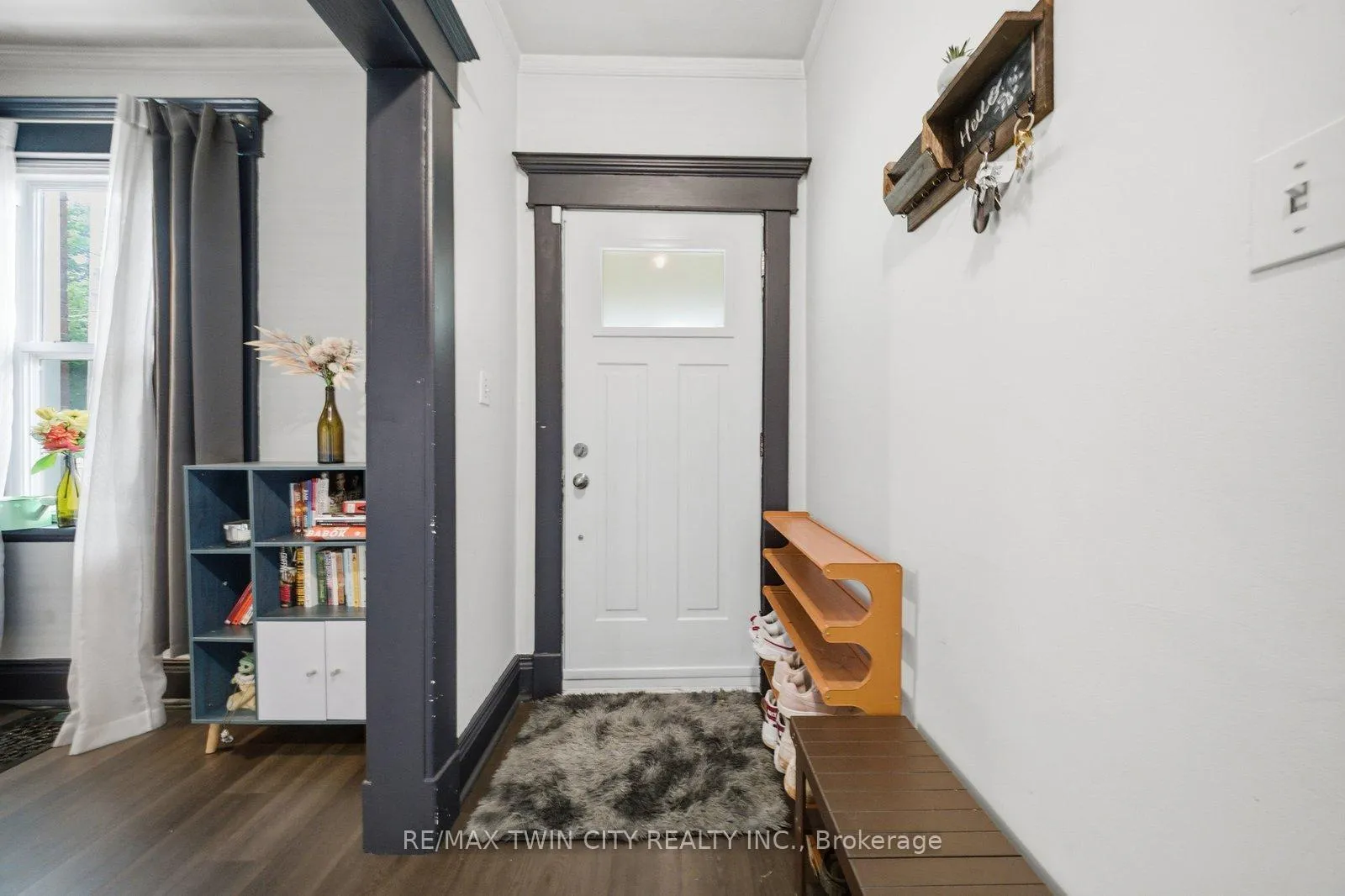 Photo 5 of 12 Brunswick Street N, Brantford, Old West Brant — HOMEH