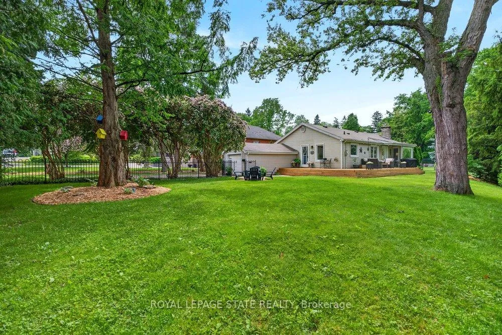 Photo 2 of 52 Orchard Drive, Hamilton, Ancaster — HOMEH