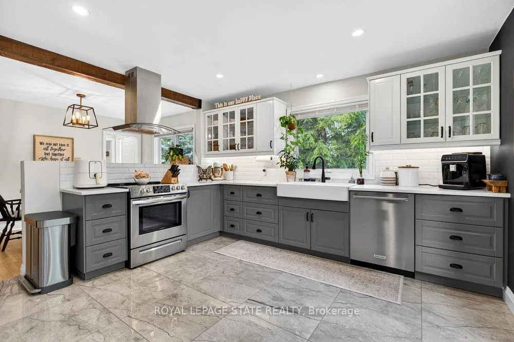 Photo 8 of 52 Orchard Drive, Hamilton, Ancaster — HOMEH