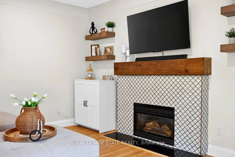 Photo 14 of 52 Orchard Drive, Hamilton, Ancaster — HOMEH