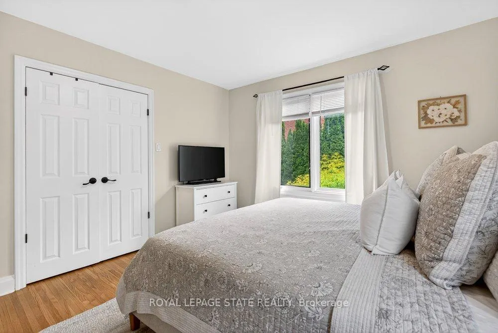 Photo 20 of 52 Orchard Drive, Hamilton, Ancaster — HOMEH