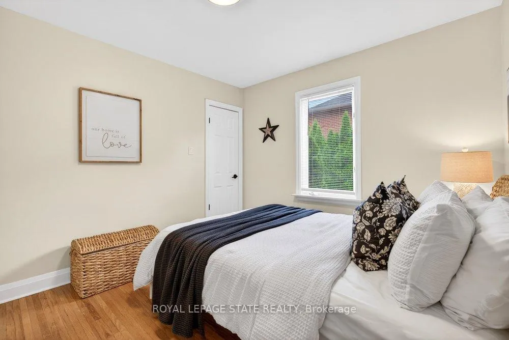 Photo 21 of 52 Orchard Drive, Hamilton, Ancaster — HOMEH