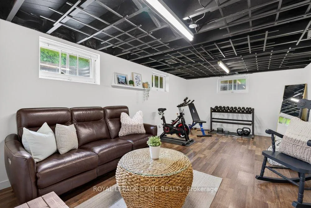 Photo 26 of 52 Orchard Drive, Hamilton, Ancaster — HOMEH