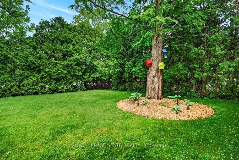 Photo 33 of 52 Orchard Drive, Hamilton, Ancaster — HOMEH
