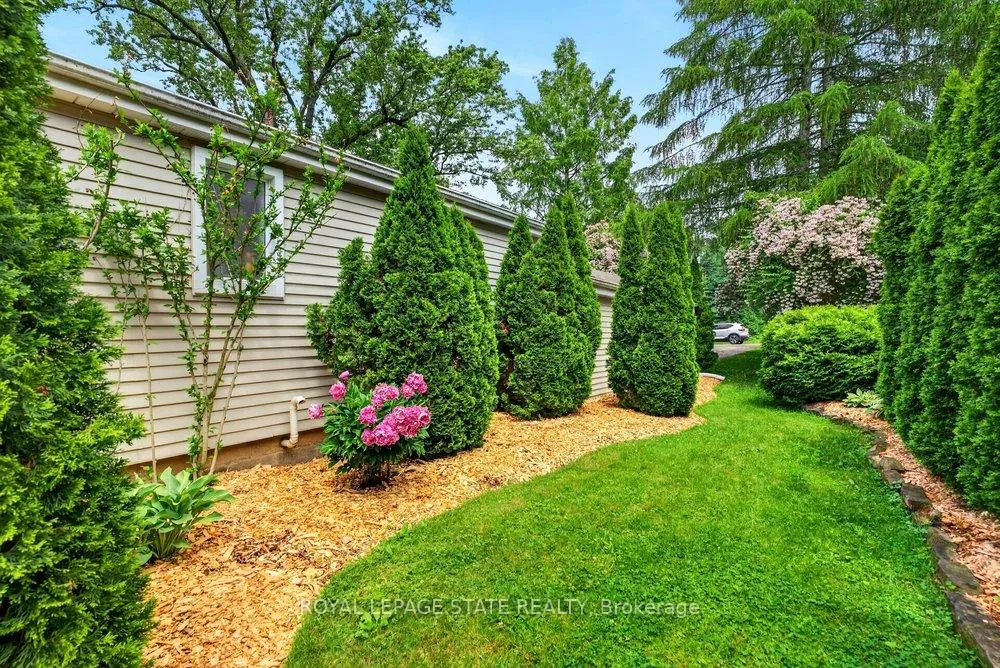 Photo 40 of 52 Orchard Drive, Hamilton, Ancaster — HOMEH