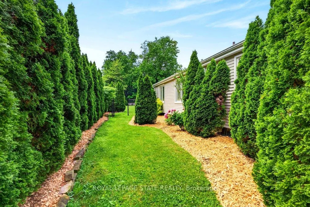 Photo 41 of 52 Orchard Drive, Hamilton, Ancaster — HOMEH