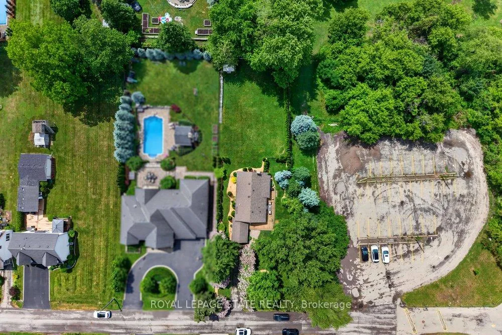 Photo 44 of 52 Orchard Drive, Hamilton, Ancaster — HOMEH