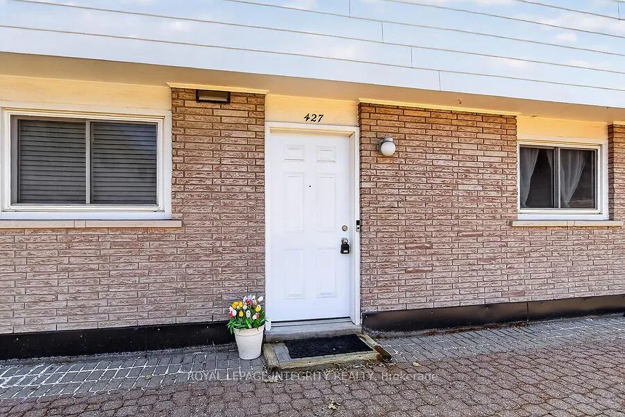 Photo 2 of 427 Moodie Drive, Ottawa, Bells Corners — HOMEH