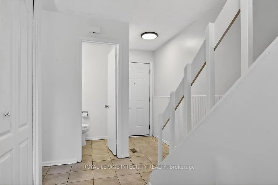 Photo 5 of 427 Moodie Drive, Ottawa, Bells Corners — HOMEH