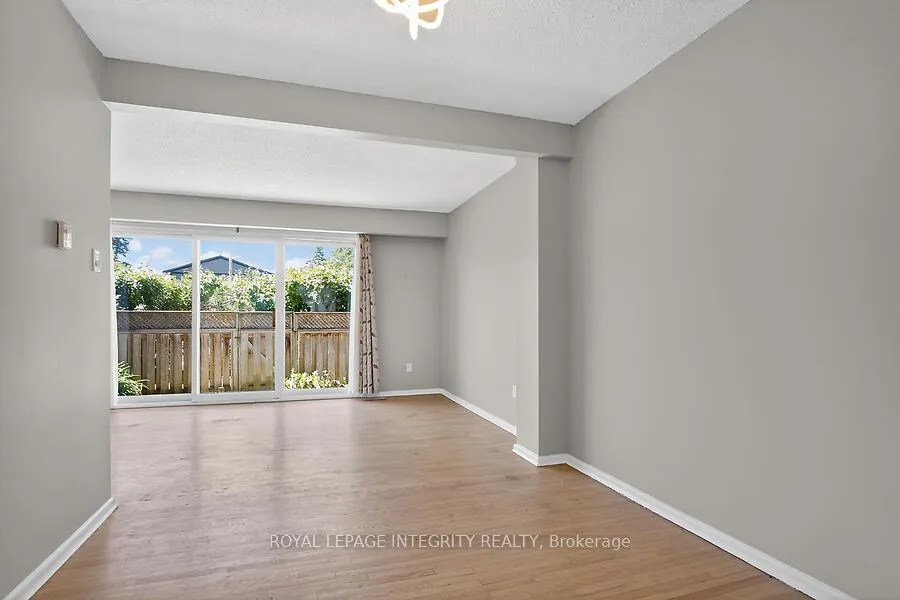 Photo 9 of 427 Moodie Drive, Ottawa, Bells Corners — HOMEH