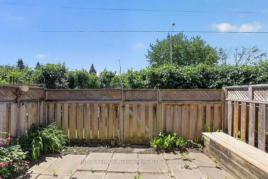 Photo 29 of 427 Moodie Drive, Ottawa, Bells Corners — HOMEH