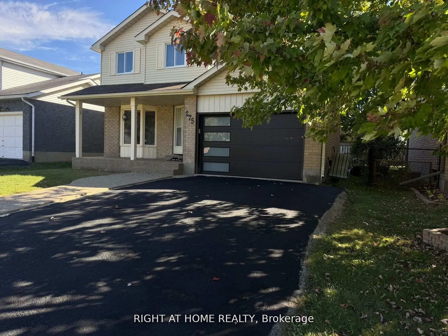 Photo 2 of 275 Tagge Crescent, Kitchener, Bridgeport — HOMEH