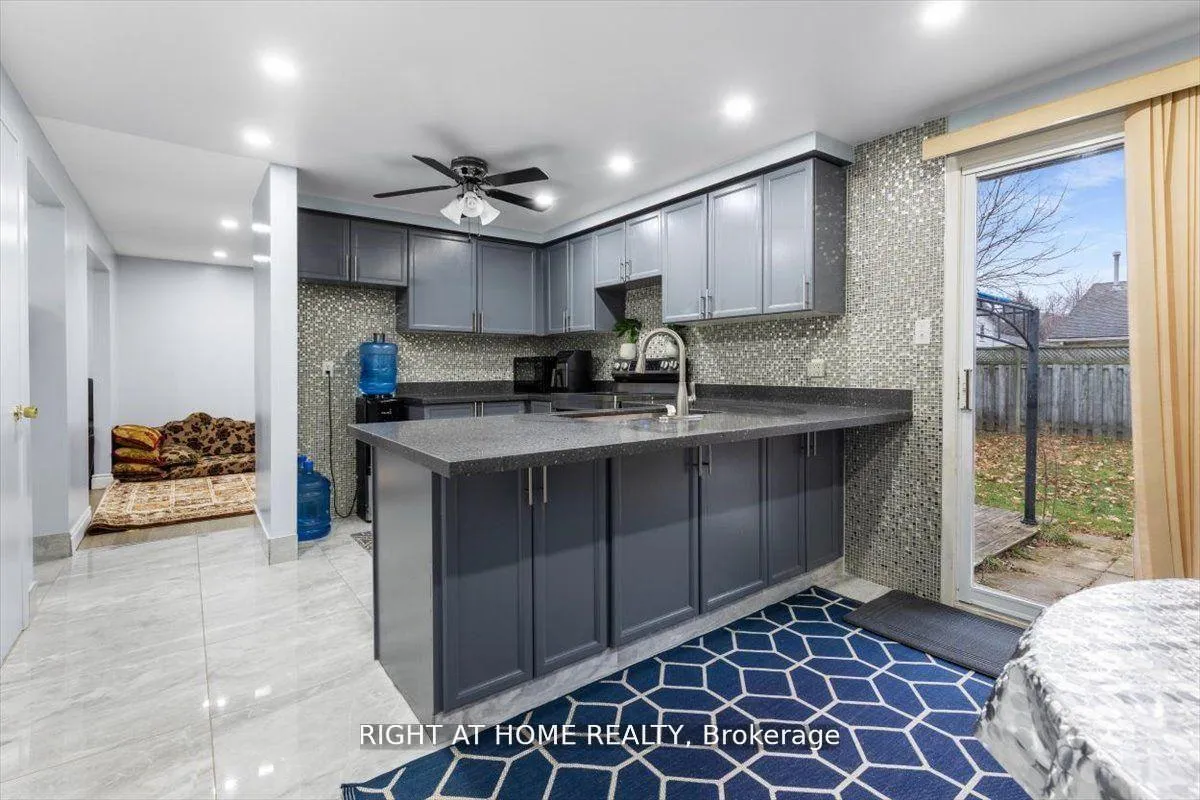 Photo 8 of 275 Tagge Crescent, Kitchener, Bridgeport — HOMEH