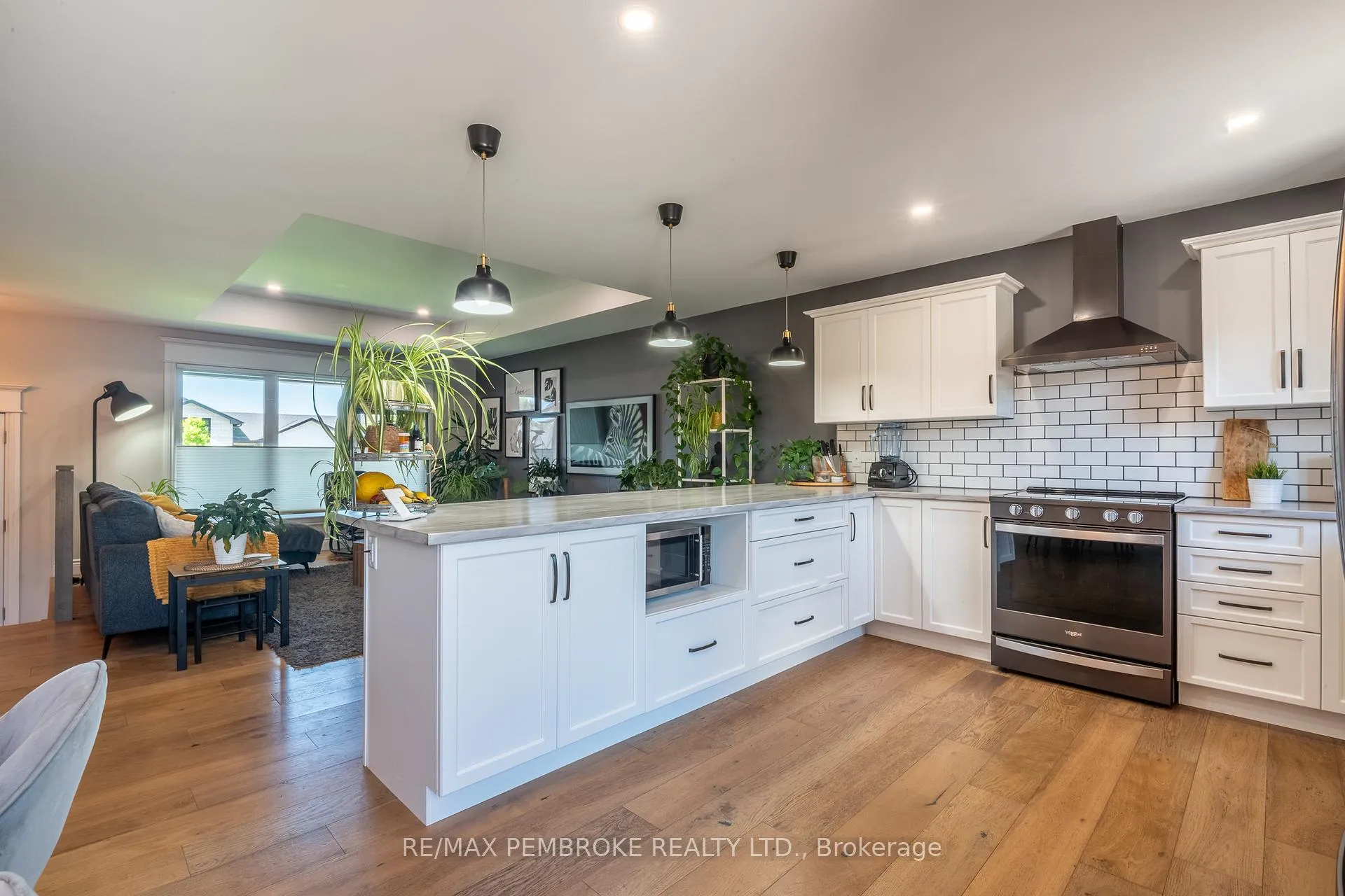 Photo 22 of 15 Drew Street, Petawawa — HOMEH