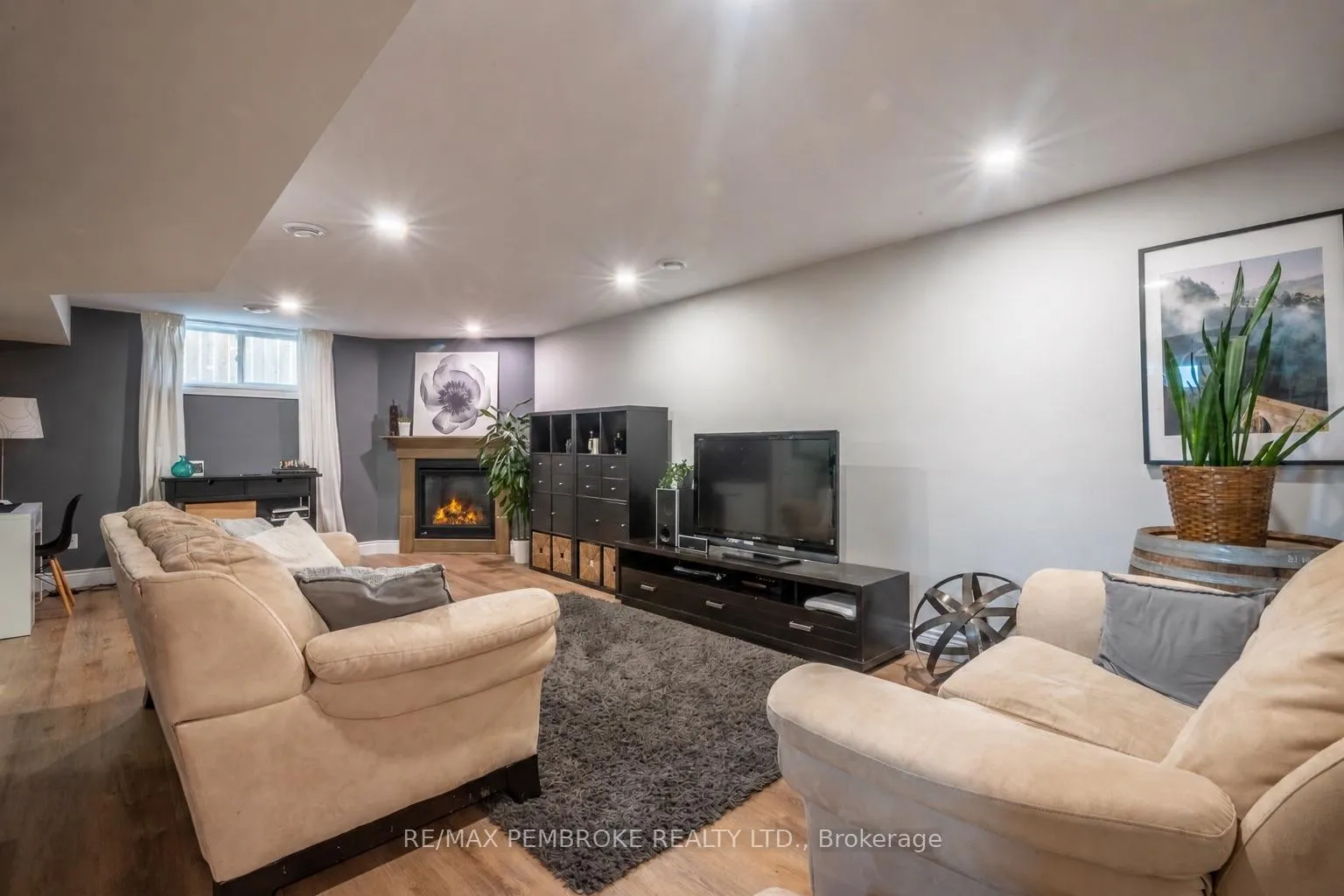 Photo 36 of 15 Drew Street, Petawawa — HOMEH