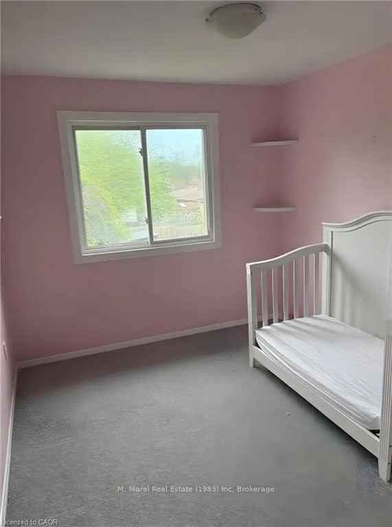 Photo 7 of Unit C, 160 Lavina Crescent, Hamilton, Mountview — HOMEH