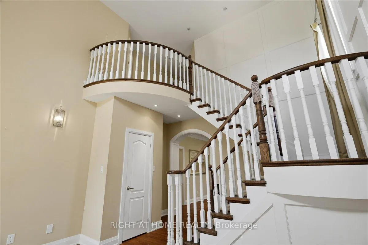 Photo 8 of 31 Christy Drive, Wasaga Beach — HOMEH
