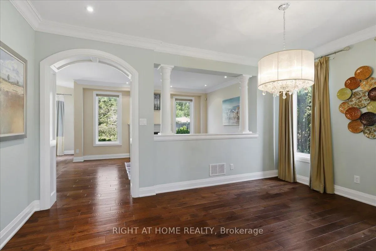 Photo 10 of 31 Christy Drive, Wasaga Beach — HOMEH