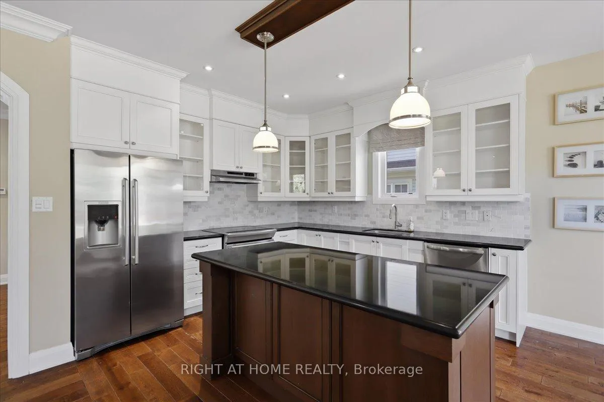 Photo 14 of 31 Christy Drive, Wasaga Beach — HOMEH
