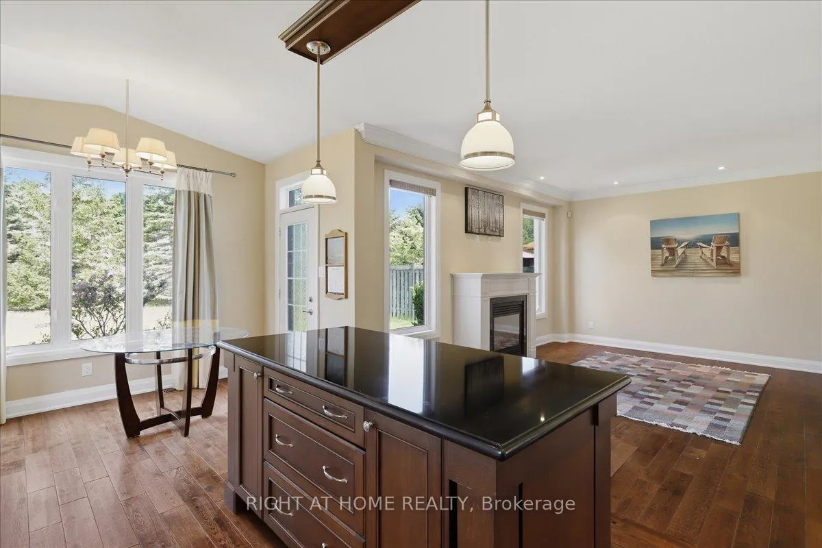 Photo 18 of 31 Christy Drive, Wasaga Beach — HOMEH