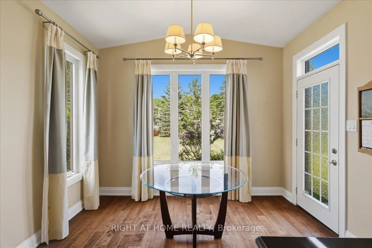 Photo 19 of 31 Christy Drive, Wasaga Beach — HOMEH