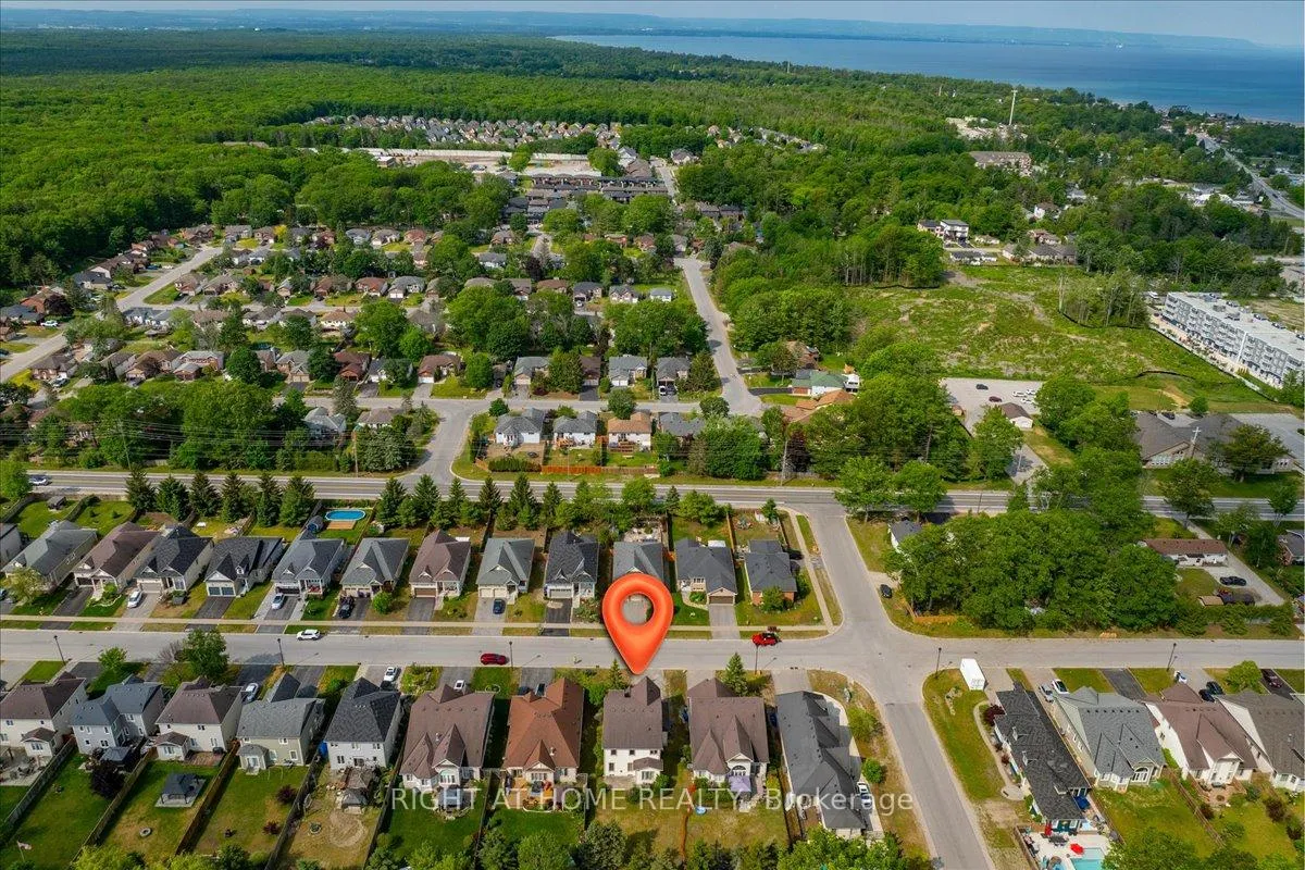 Photo 47 of 31 Christy Drive, Wasaga Beach — HOMEH