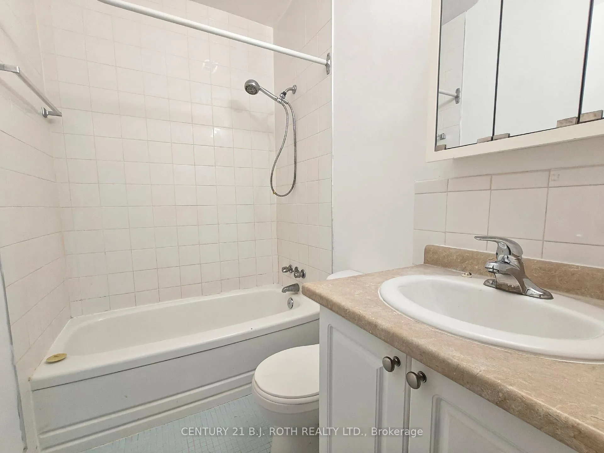 Photo 10 of Unit 301, 37 Peel Street, Barrie, City Centre — HOMEH