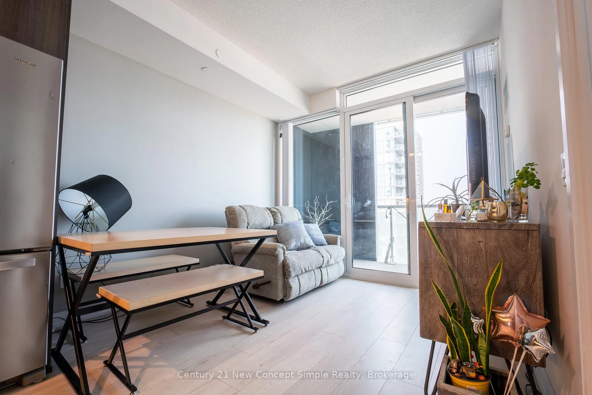 Photo 2 of Unit 2412, 7895 Jane Street, Vaughan, Concord — HOMEH