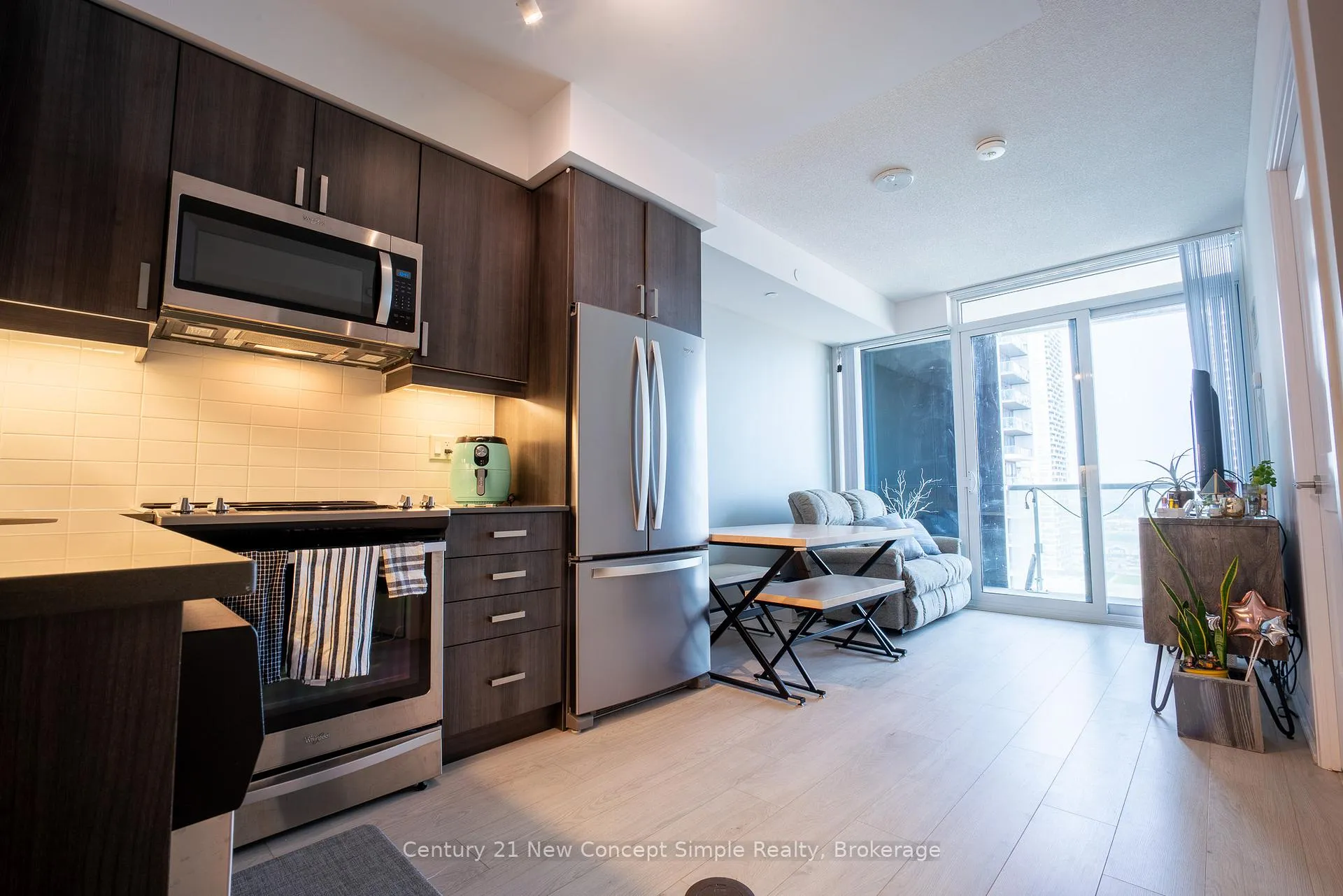 Photo 4 of Unit 2412, 7895 Jane Street, Vaughan, Concord — HOMEH