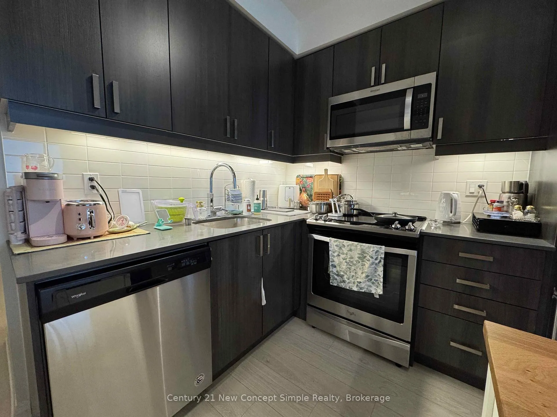 Photo 5 of Unit 2412, 7895 Jane Street, Vaughan, Concord — HOMEH